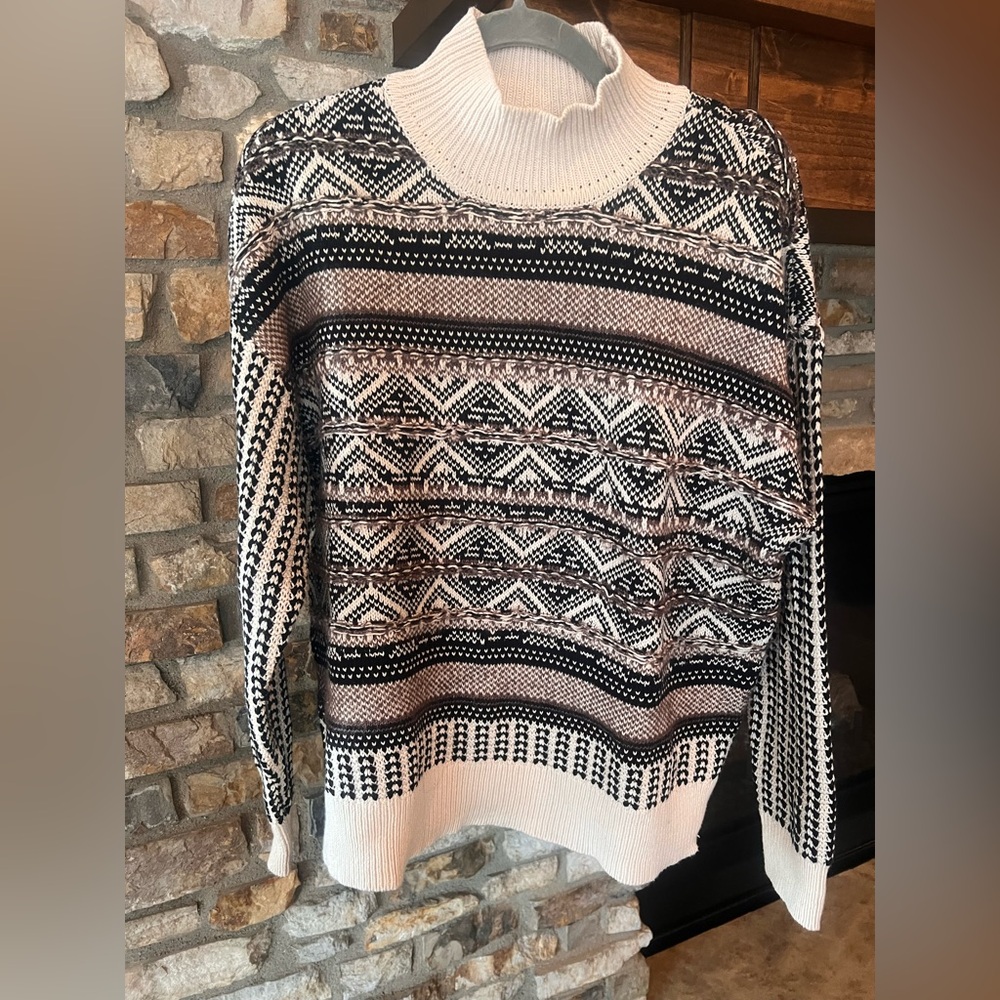 LOFT Black and White Patterned Sweater